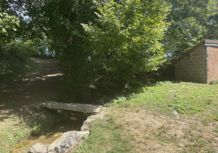 Lavoir de la source