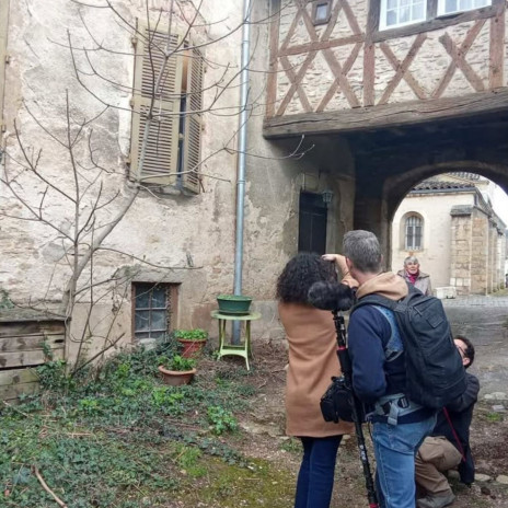 ???? 
Dans le cadre de l’émission « Rendez-vous chez vous », un reportage tourné à Buxy sera diffusé ce soir sur France 3 région.

 Diffusion aux alentours de 19h, juste avant le Journal télévisé !

#sudcotechalonnaise #Buxy #bourgogne #france3

commune_de_buxy